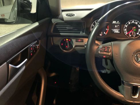 Used 2015 Volkswagen Passat 1.8T Limited Edition image 14