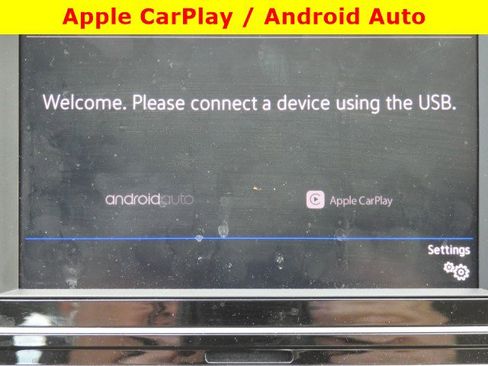 Used 2024 Volkswagen Jetta SE w/ Panoramic Sunroof Package image 6