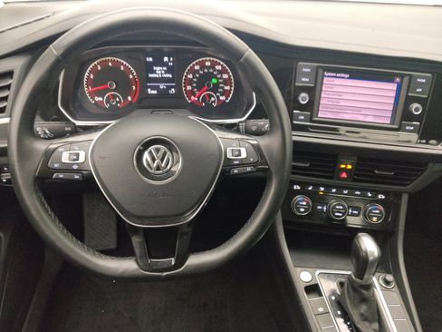 Used 2019 Volkswagen Jetta SE FWD image 22
