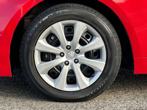 Used 2021 Toyota Corolla LE image 25