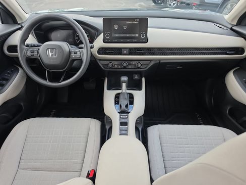 Certified 2025 Honda HR-V LX image 9