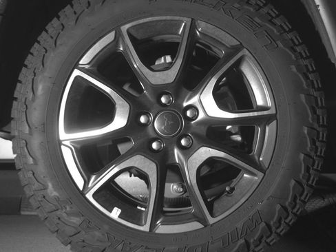 Used 2025 Jeep Compass Trailhawk AWD/4WD image 15