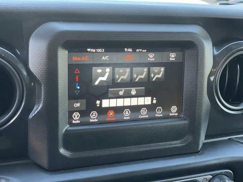 Used 2022 Jeep Wrangler Unlimited Sport AWD/4WD image 11