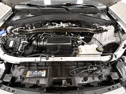 Used 2022 Ford Explorer Limited w/ Class IV Trailer Tow Package image 12