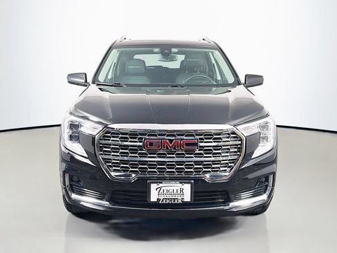 Used 2022 GMC Terrain Denali AWD/4WD image 2