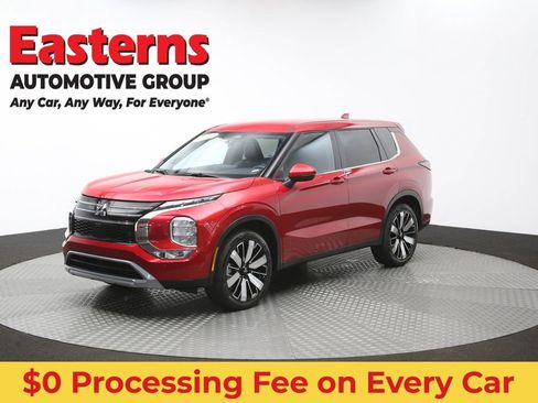 Used 2025 Mitsubishi Outlander SE FWD image 55