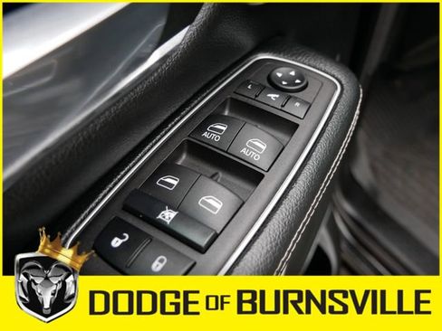 Used 2023 RAM 1500 Laramie AWD/4WD image 19