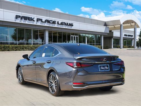 New 2025 Lexus ES 300h w/ Premium Package image 4