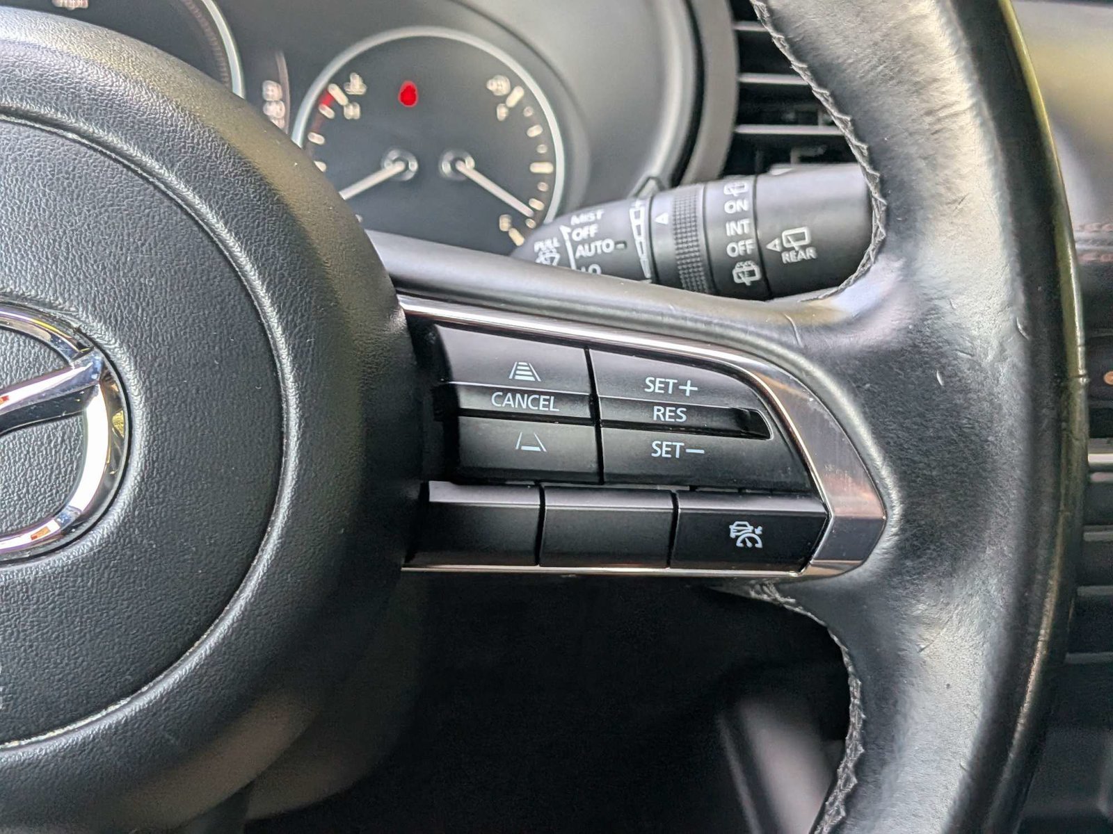 Used 2024 MAZDA MAZDA3 s FWD image 22