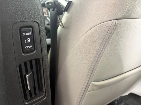 Used 2023 Honda Odyssey EX-L image 36