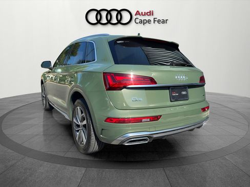 Used 2023 Audi Q5 2.0T Premium w/ Convenience Package AWD/4WD image 3