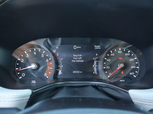 Used 2025 Jeep Compass Limited AWD/4WD image 33
