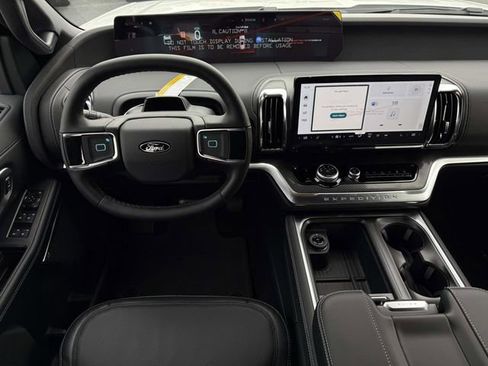 New 2026 Ford Expedition Platinum AWD/4WD image 4