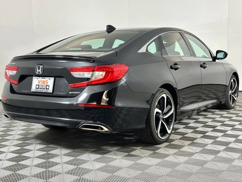 Used 2022 Honda Accord Sport image 4