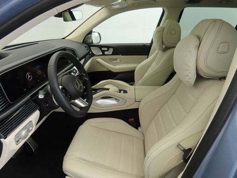 New 2026 Mercedes-Benz GLS 580 4MATIC image 20