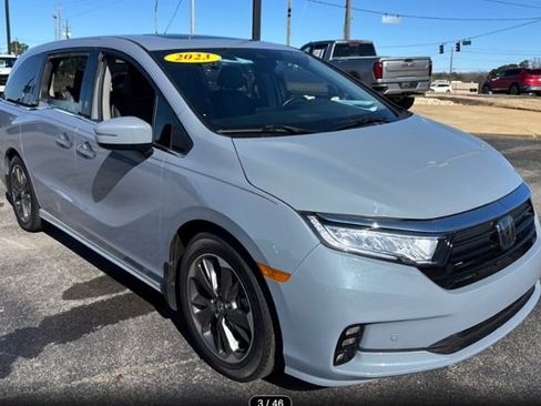 Used 2023 Honda Odyssey Elite image 4