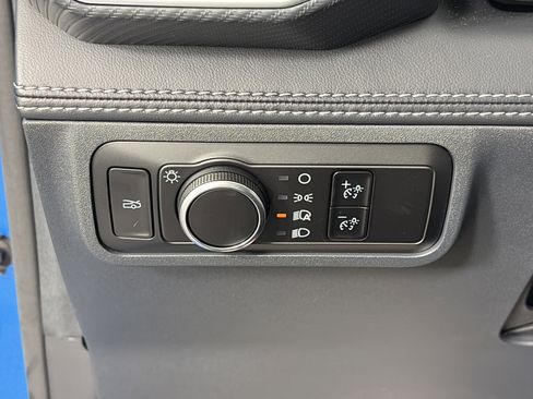 Used 2025 Ford Mustang GT Premium RWD image 26