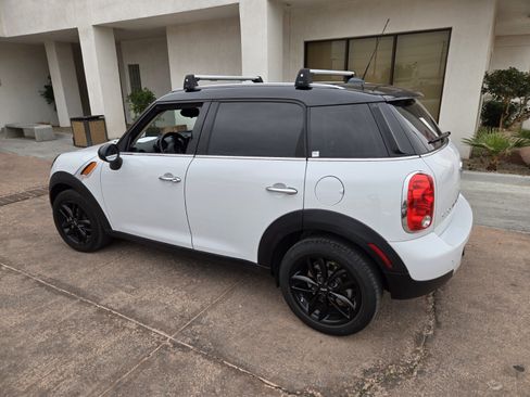 Used 2016 MINI Cooper Countryman 4DR FWD image 3