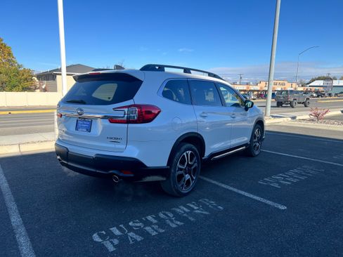 New 2025 Subaru Ascent Limited w/ Popular Package #2 image 3