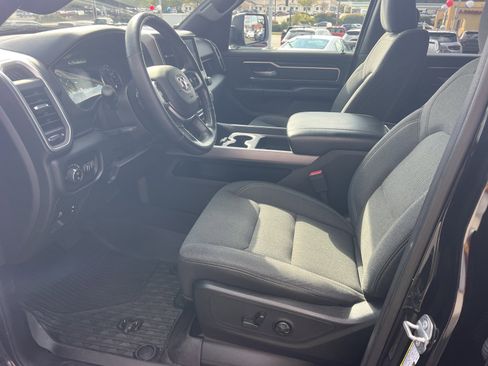 Used 2019 RAM 1500 Big Horn image 18