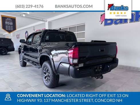 Used 2020 Toyota Tacoma SR5 image 5