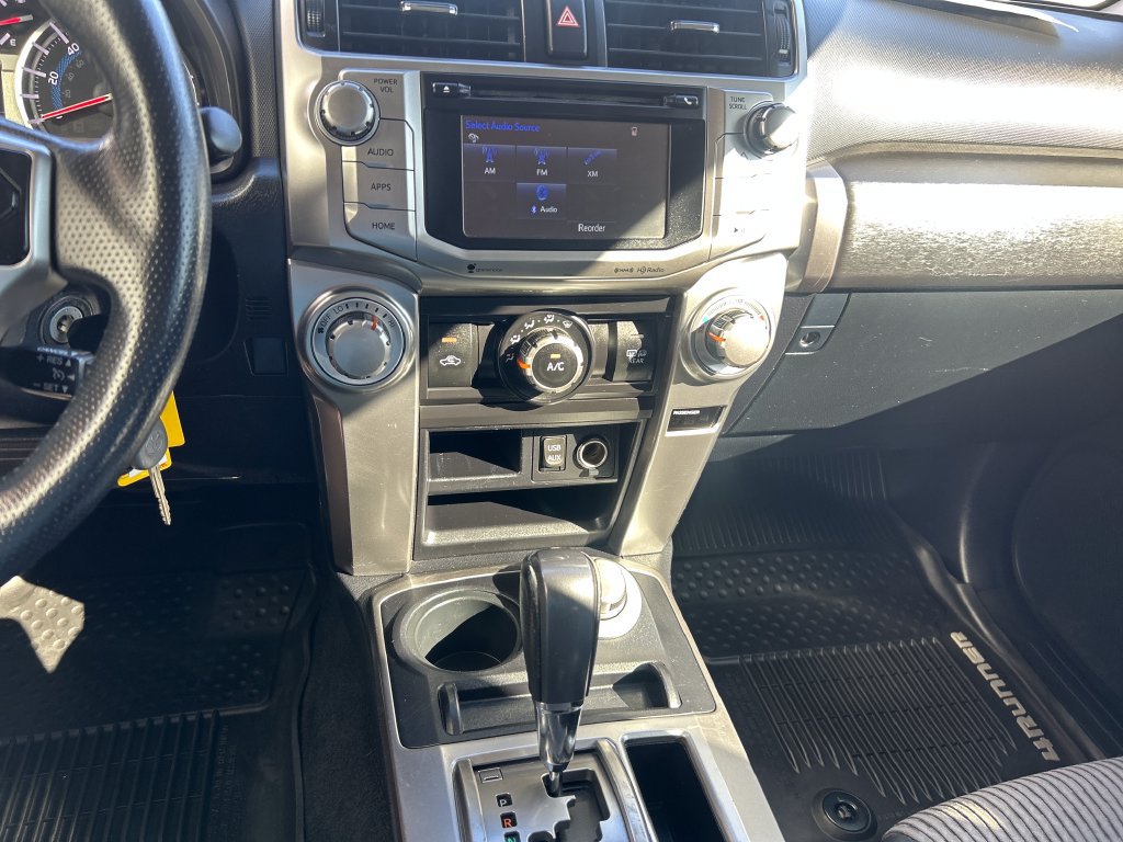 Used 2016 Toyota 4Runner SR5 AWD/4WD image 19