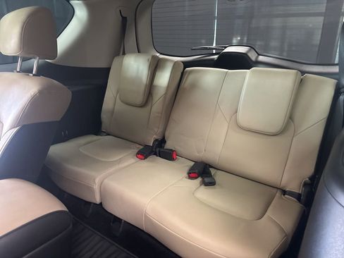 Used 2023 INFINITI QX80 Premium Select w/ All-Season Package RWD image 33