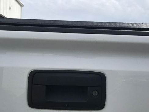 Used 2017 GMC Sierra 1500 SLE w/ SLE Value Package AWD/4WD image 17