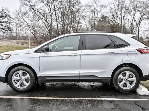 Used 2024 Ford Edge SE image 5