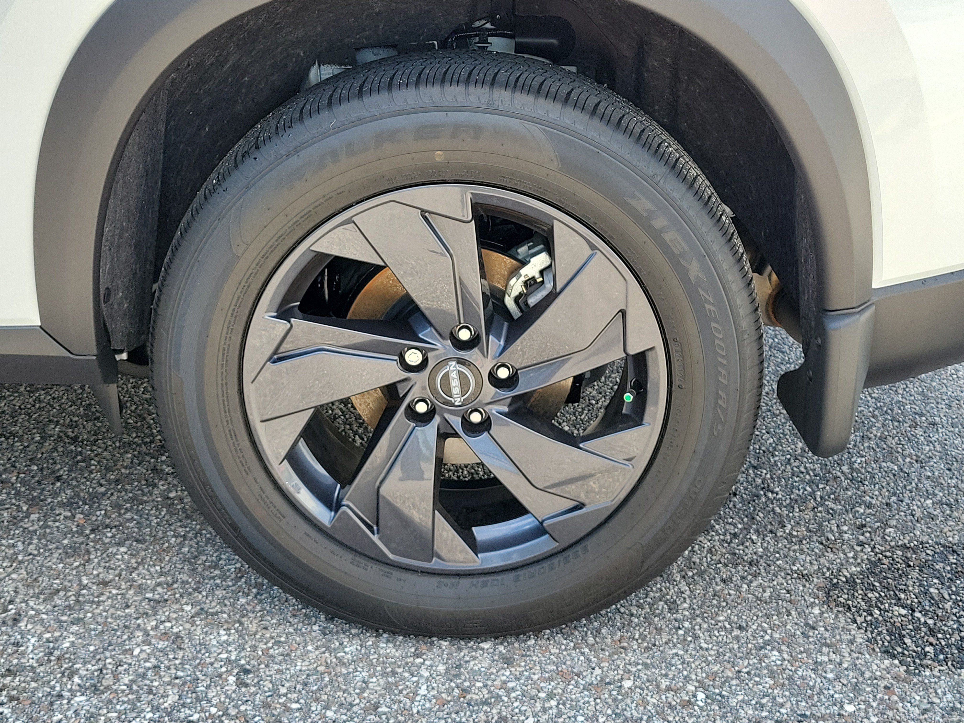 Certified 2026 Nissan Rogue SV w/ Cold Weather Package FWD image 10