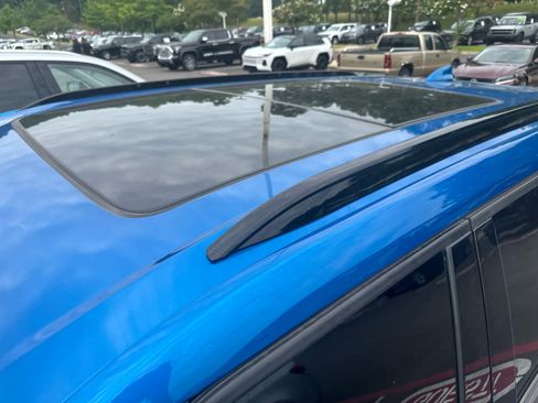Used 2021 Chevrolet Blazer RS w/ Enhanced Convenience Package FWD image 9