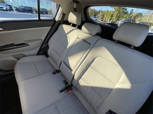 Used 2020 Kia Sportage LX image 22