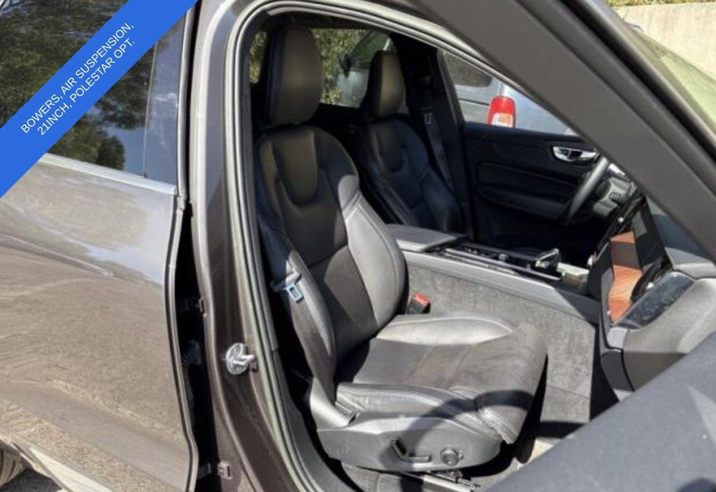 Used 2023 Volvo XC60 B5 Ultimate w/ Protection Package Premier FWD image 12