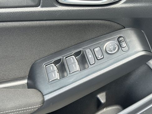 Used 2025 Honda Civic Sport image 14