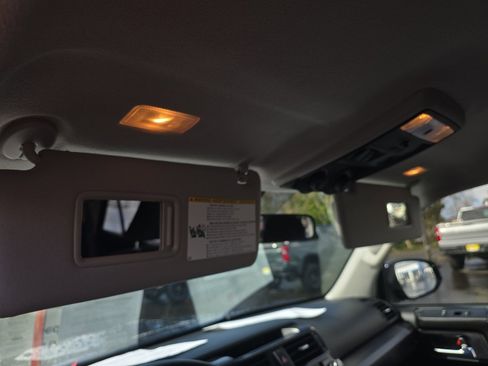 Certified 2018 Toyota 4Runner TRD Off-Road image 12