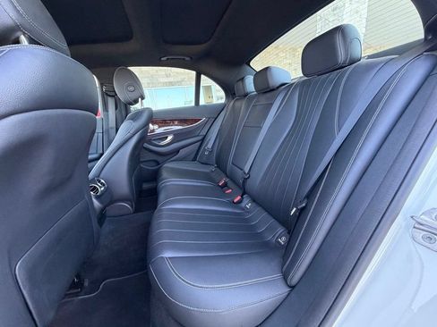 Used 2017 Mercedes-Benz E 300 4MATIC image 22