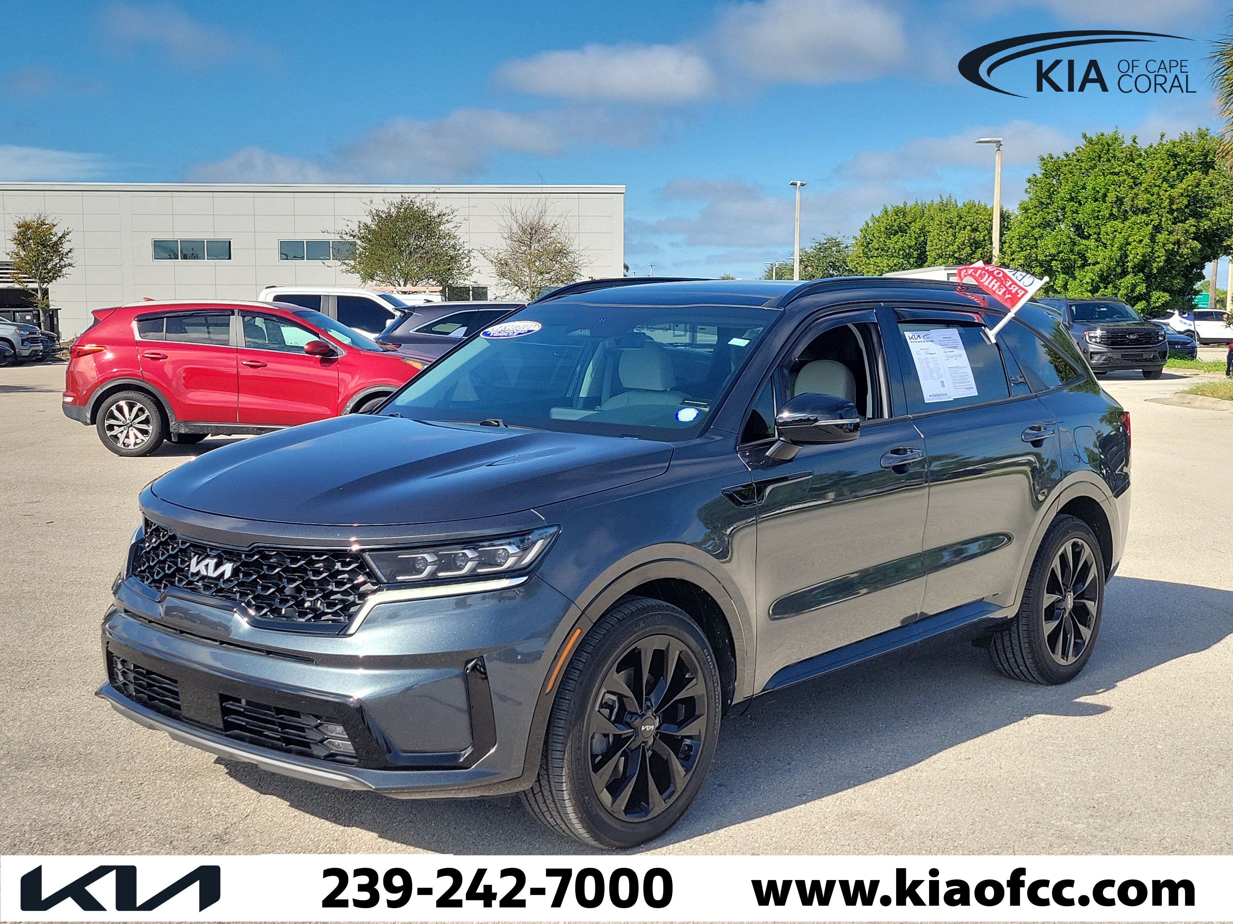 Certified 2023 Kia Sorento SX FWD image 3