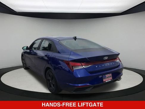 Used 2022 Hyundai Elantra SEL FWD image 4