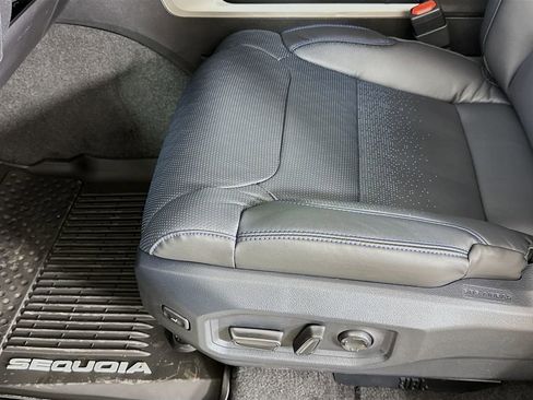 New 2026 Toyota Sequoia Platinum AWD/4WD image 22