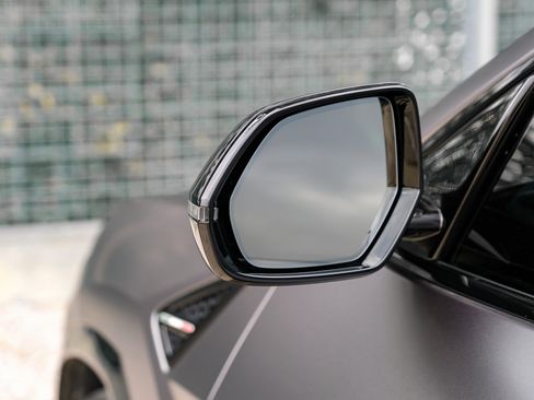 Used 2020 Lamborghini Urus image 42