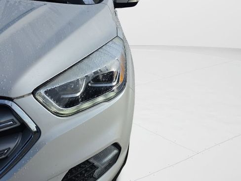 Used 2019 Ford Escape Titanium FWD image 25