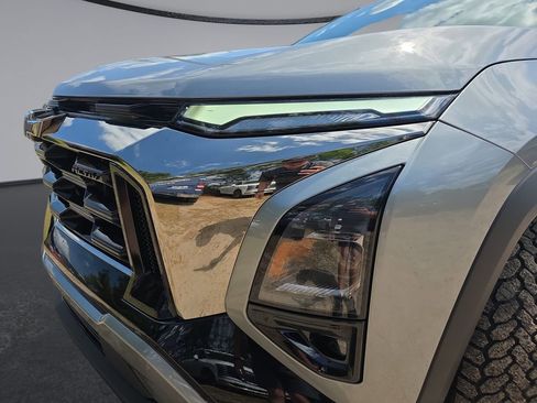 Used 2025 Chevrolet Equinox ACTIV w/ Safety and Technology Package image 42