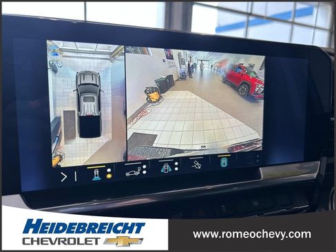 Used 2023 Chevrolet Silverado 1500 LTZ w/ LTZ Premium Package AWD/4WD image 23