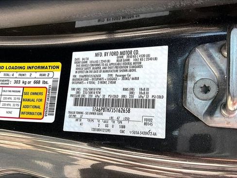 Used 2018 Ford Mustang Premium RWD image 28