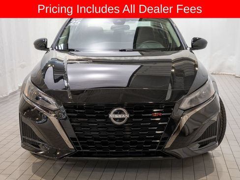 Certified 2025 Nissan Altima 2.5 SR w/ SR Premium Package FWD image 2
