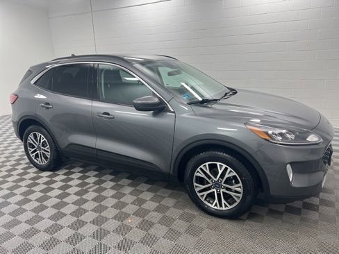 Used 2022 Ford Escape SEL image 4