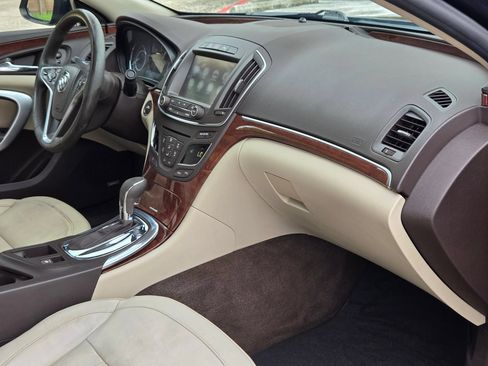 Used 2016 Buick Regal Premium FWD image 29