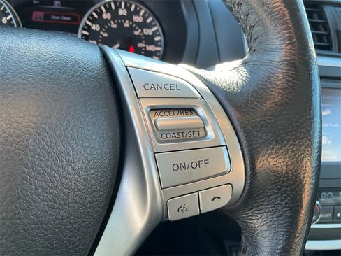 Used 2016 Nissan Altima 2.5 SV w/ Convenience Package image 29