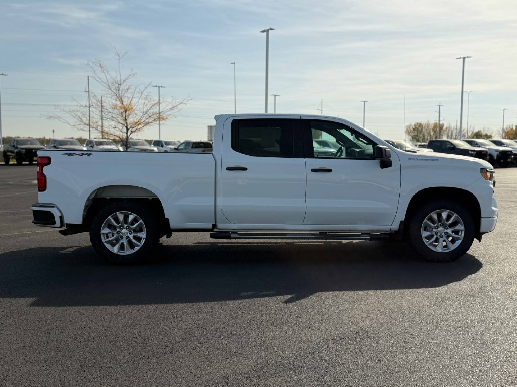 Used 2023 Chevrolet Silverado 1500 Custom AWD/4WD image 6
