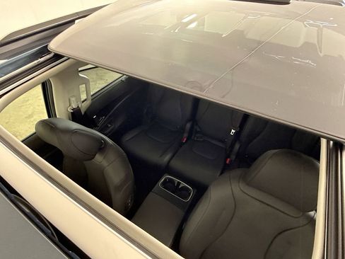 New 2026 Kia Carnival SX image 27